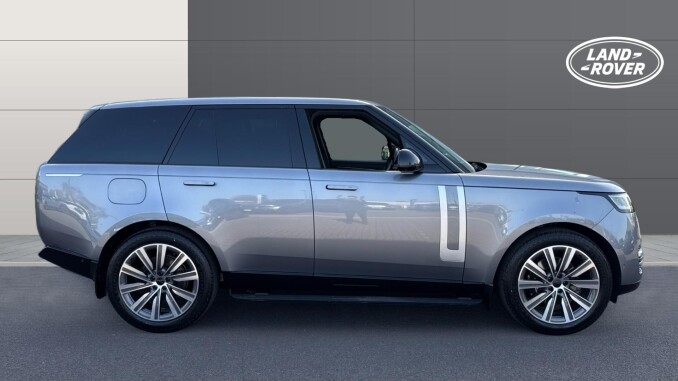 Land Rover Range Rover 3.0 D350 Autobiography 4dr Auto Diesel Estate - Image 5